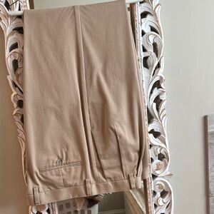 Tommy Hilfiger Men's Tan khaki Pants 38x34